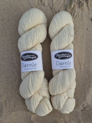 DARNIE Bainin - kremowa biel